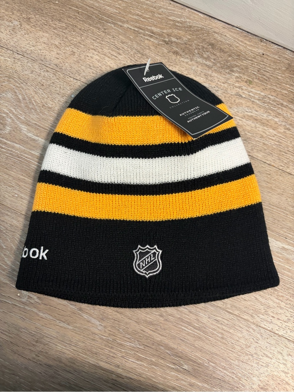 Reebok Boston Bruins NHL Knit Hat NWT